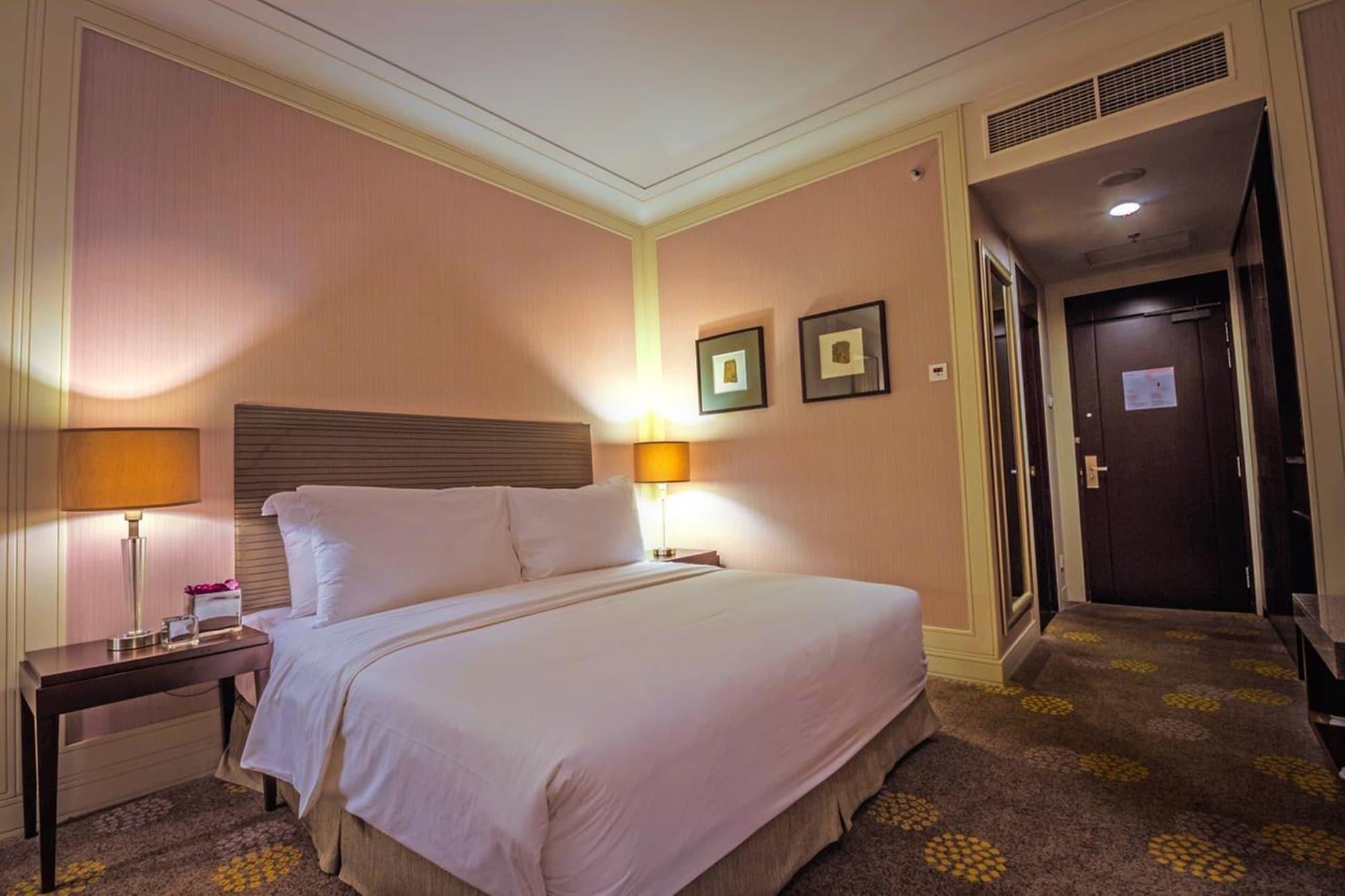 I Hotel Batam Nagoya Exterior foto